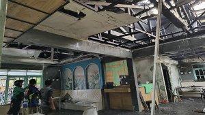Api-yang-membakar-Rumah-Makaan-Bakoel-Kemangi.jpg