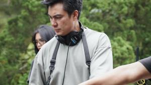 Artis-Baim-Wong-saat-menyutradari-proses-pembuatan-film-Lembayung.jpg