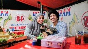 Aurel-Hermansyah-dan-Atta-Halilintar-rayakan-ultah-di-warung-nasi-uduk.jpg