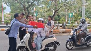 BAGI-BENDERA-Sat-Intelkam-Polres-HSS-s.jpg