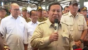 BAHLIL-COLEK-ROSAN-Momen-ESDM-Bahlil-Lahadalia-mencole.jpg