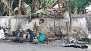 Bengkel-setel-pelek-di-Jalan-Jintan-Kelurahan-Loktabat-Utara-terbakar.jpg
