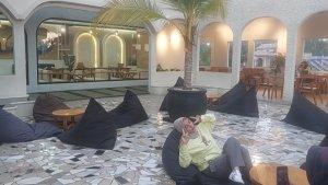 Berfoto-di-outdoor-di-Cibtea-Cafe-Kabupaten-HSS.jpg