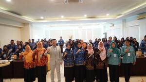 Bimtek-Public-Speaking-yang-digelar-di-Hotel-Ebony-Batulicin.jpg