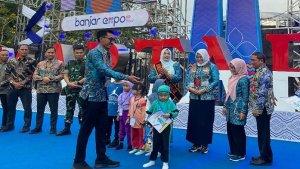 Bunda-PAUD-Kabupaten-Banjar-Hj-Nurgita-Tiyas-saat-hadir-di-Banjar-Expo-di-RTH.jpg