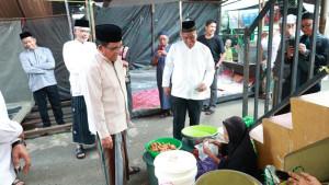 Bupati-HSU-Sahrujani-mengunjungi-Pasar-Alabio.jpg