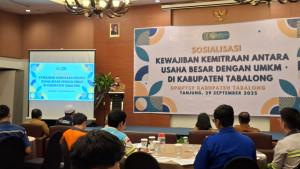 Bupati-Tabalong-HM-Noor-Rifani-sampai-sambutan-saat-buka-Sosialisasi-1.jpg
