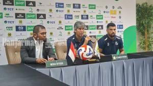 Coach-Teco-bersama-Renan-Alves-di-Kantor-Hasnur-Grup.jpg