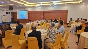 Diskusi-terkait-kemudahan-investasi-di-Kabupaten-Kotabaru.jpg