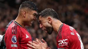 Dua-bintang-manchester-United-Casimero-dan-Bruno-Fernandes-merayakan.jpg