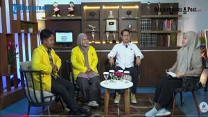 Dua-mahasiswa-penerima-beasiswa-IBFL.jpg