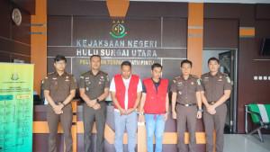 Dua-orang-diamankan-kejari-HSU-terkait-dengan-kasus-korupsi-WC-sehat-di-HSU.jpg