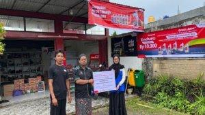 Enduro-Sahabat-Santri-Pertamina-Lubricants-beri-bantuan.jpg