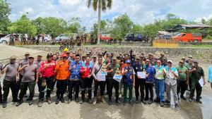 Foto-bersama-peserta-lomba-ketangkasan-pengoperasian-alkon.jpg