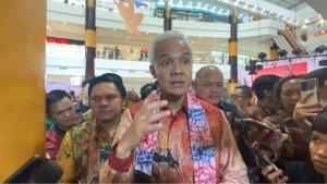 Ganjar-Pranowo-diwawancarai-awak-media-Banjarmasin.jpg