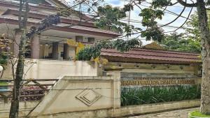Gedung-Dispora-Kalsel-di-Jalan-Pramuka-Banjarmasin.jpg