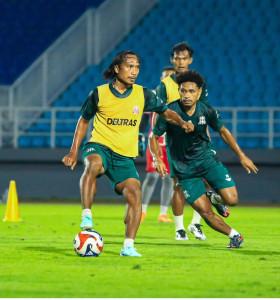Hariono-Deltras-latihan-malam.jpg