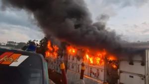 Hunian-pekerja-IKN-terbakar.jpg