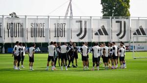 Juventus-kembali-menjalani-latihan-untuk-persiapan-berlaga-di-Liga-Champions.jpg