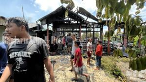 KEBAKARAN-Api-diduga-muncul-dari-bagian-dapur-rumah-ddf.jpg