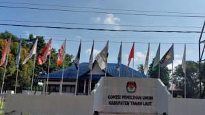 KPU-Tala-di-kawasan-Jalan-A-Syairani-Pelaihari3.jpg