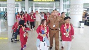 KaDispora-Kalsel-Hermansyah-bersama-atlet-NPC-Senin-12062023.jpg