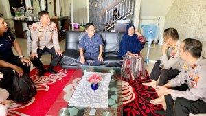 KaPolresta-Banjarmasin-Kombes-Sabana-mendatangi-ART-dianiaya-oknum-polisi-03052023.jpg