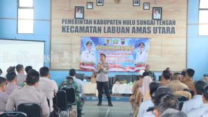 Kapolres-HST-AKBP-Jupri-JHP-Tampubolon-saat-memberikan-materi-terkait1.jpg