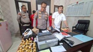 banjarmasin/Kapolsek-Banjarbaru-ungkap-penipuan-kitab-fiktif.jpg
