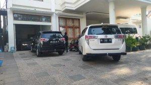 Kediaman-pribadi-Mentan-Syahrul-Yasin-Limpo-di-Jalan-Pelita-Raya-Makassar-yang-digeledah-KPK.jpg
