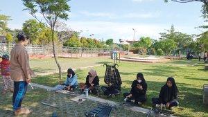 Kelompok-drumband-latihan-di-Taman-Pematang-Bastun-Marabahan-Kamis-09032023.jpg