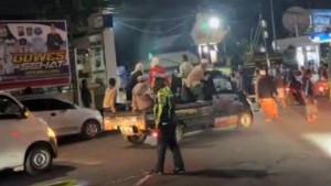 Kericuhan-yang-terjadi-di-Polres-Lumajang-Jawa-Timur-Minggu-13102025.jpg