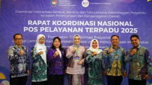 Ketua-Tim-Pembina-Posyandu-Kabupaten-Tanah-Bumbu-Andi-Irmayani-Rudi-Latif.jpg