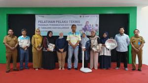 Ketua-YABN-Zuraida-Murdia-Hamdie-CSR-Department-Head-PT-Adaro-Indonesia.jpg