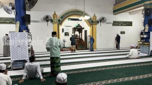 MASJID-Masjid-Al-Hijrah-Banjarmasin-Kekosongan-itu-tD.jpg