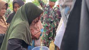 MENANGIS-Tangis-haru-memuncak-saat-peti-jenazah-Pratu-YahyaDF.jpg