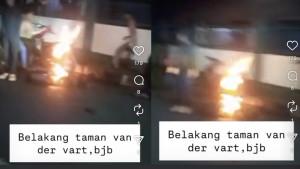 MOTOR-TERBAKAR-Para-pengunjung-yang-asyik.jpg