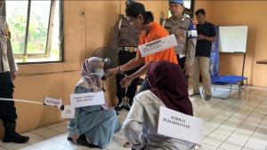 Mapolsek-Banjarmasin-Selatan-menggelar-rekonstruksi-kasus-PEMBUNUHAN-bidan.jpg