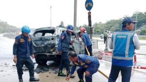 Mobil-Toyota-Rush-bernomor-polisi-B-2589-BRP-terbakar.jpg