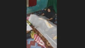 Momen-jenazah-korban-dugaan-penganiayaan-disemayamkan-di-rumah-duka.jpg