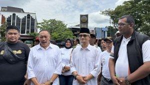 Mukhyar-Awan-Subarkah-saat-mendatangi-Pasar-Baru-dan-Tugu-Adipura.jpg
