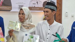 NIKAH-Pasangan-muda-di-Banjarbaru-ini-mendapat-ks.jpg