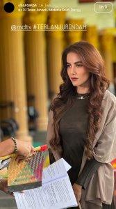 Olla-Ramlan-lepas-hijab-story-Instagram.jpg