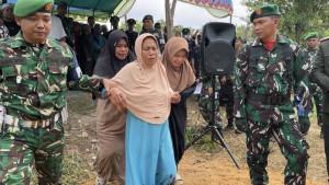 PEMAKAMAM-Langit-mendung-hiasi-suasana-haru-proses-upacara.jpg