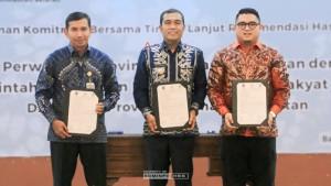 PENANDATANGANAN-Bupati-HSS-Syafrudin-Noor-daS.jpg