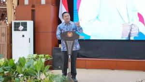 PENYERAHAN-BANTUAN-Wakil-Ketua-DPRD-Kalsel-Kartoyo-11.jpg