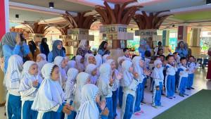 PERPUSTAKAAN-Suasana-Perpustakaan-Anak-Palnam-y1.jpg