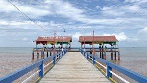 Pantai-Asmara-terletak-di-Desa-Asam-Asam-Muara-Kecamatan-Pelaihari.jpg