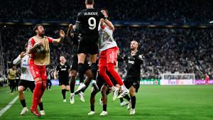 Para-pemain-Juventus-merayakan-gol-dalam-laga-Liga-Champions.jpg