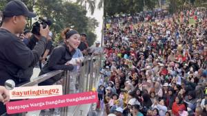 Pedangdut-Ayu-Ting-Ting-jual-tiket-konsernya-sendiri-di-CFD.jpg